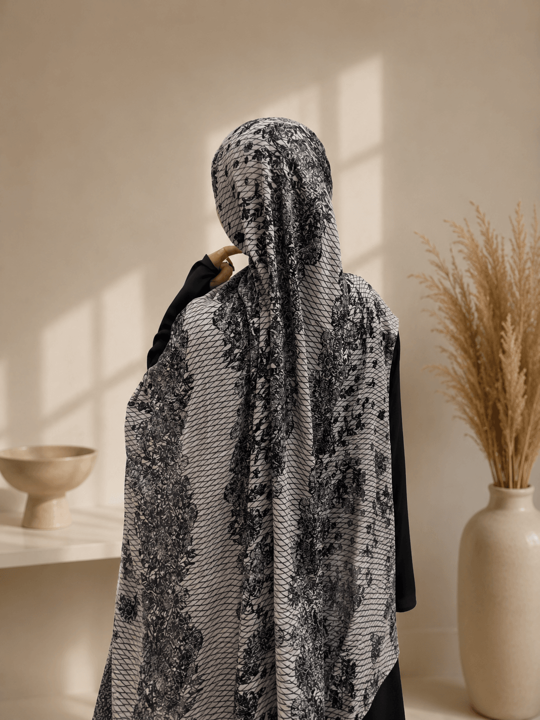 Chantilly Lace (Shade 2)